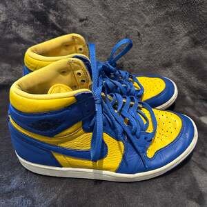 Nike Air Jordan Retro Og Reverse Laney Size 8.5 FD2596-700 Womens